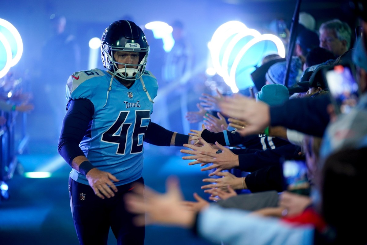 Tennessee Titans long snapper Morgan Cox (46) heads to the field to face the Cincinnati Bengals at Nissan Stadium Sunday, Nov. 27, 2022, in Nashville, Tenn.